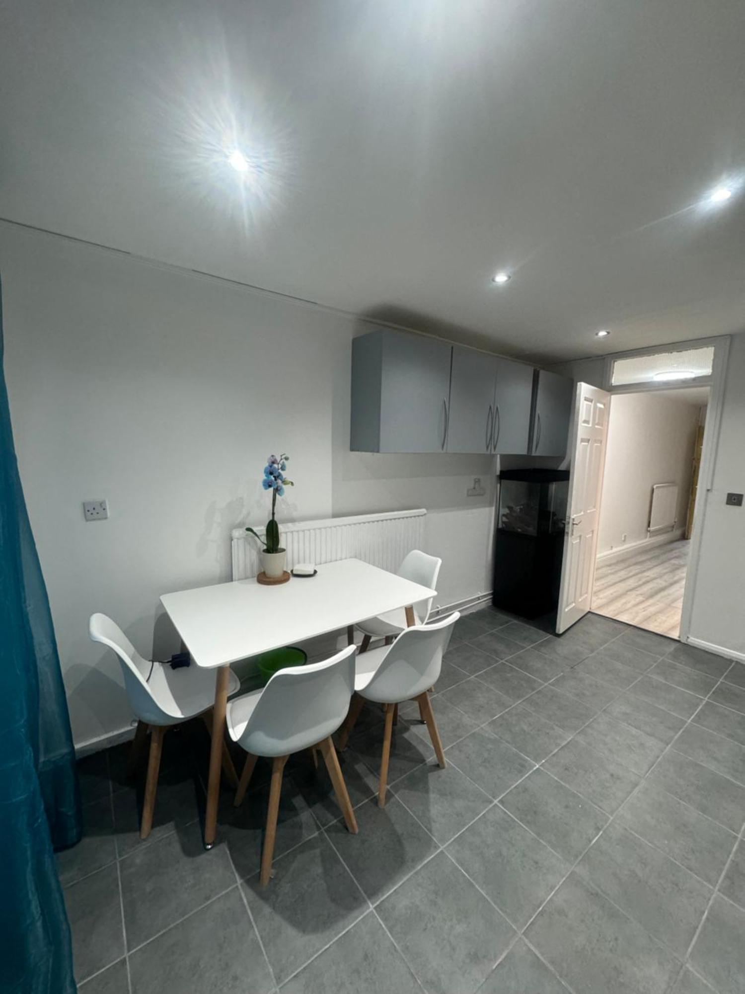 Tottenham Velvet Suites Лондон Екстер'єр фото