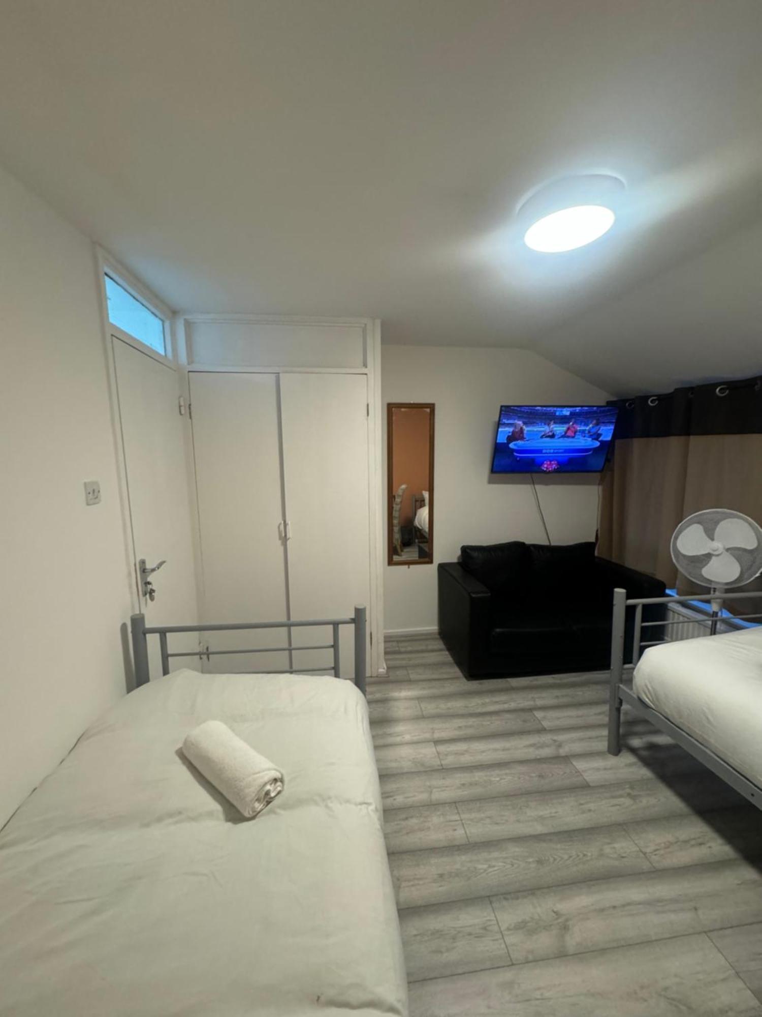Tottenham Velvet Suites Лондон Екстер'єр фото